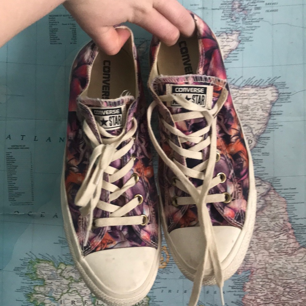 Rose Print low top Converse
